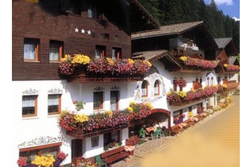 Италия Hotel Livinallongo del Col di Lana, Екстериор